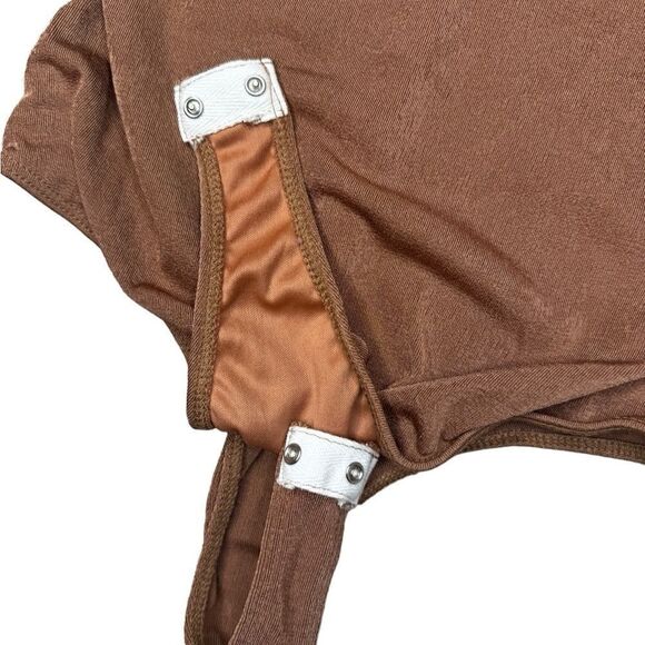 21 saints slinky/shiny thong bodysuit size Large - Picture 4 of 7